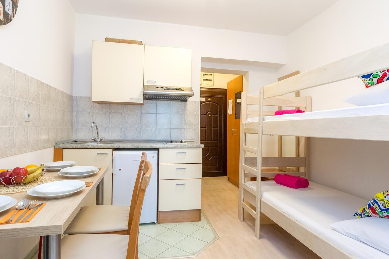 Apartments In City Center Ventus Новалья Экстерьер фото